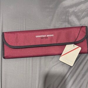 Geoffrey Beene Maroon Travel Pouch (new with tag)